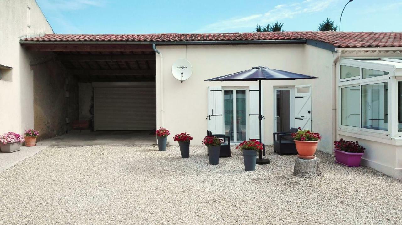 Gite L'Hirondelle Castelnau-de-Médoc Kültér fotó